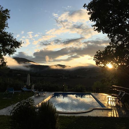 Agriturismo Gioie Di Campagna ファブリアーノ エクステリア 写真