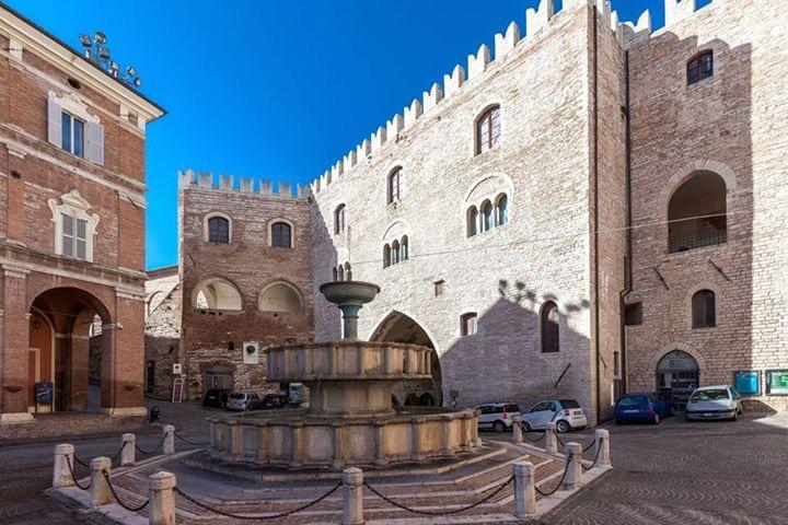 Agriturismo Gioie Di Campagna ファブリアーノ エクステリア 写真