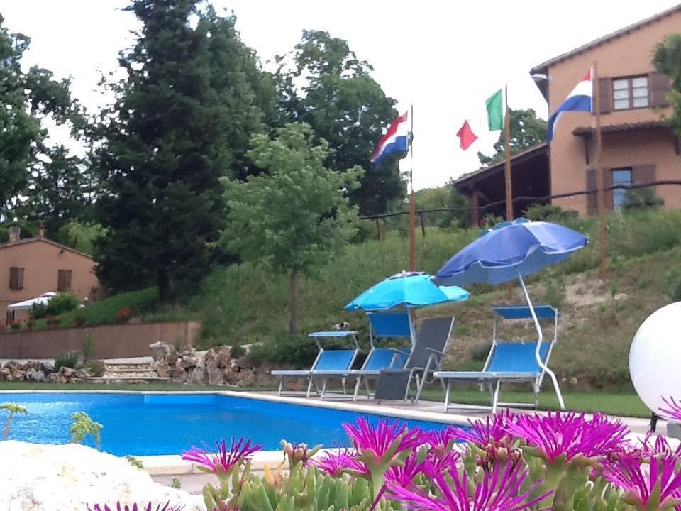 Agriturismo Gioie Di Campagna ファブリアーノ エクステリア 写真